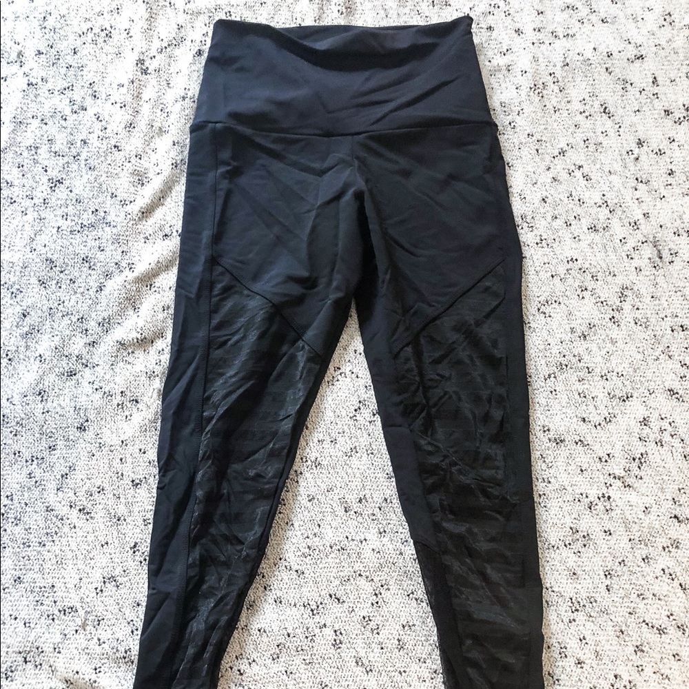 Sold Onzie fierce leggings black size XS mesh NWT
